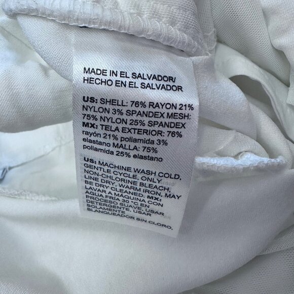 Chico's Pants Size 2 R 12R Large White Cropped Pants Wide Leg Pull On Stretch - Picture 4 of 13